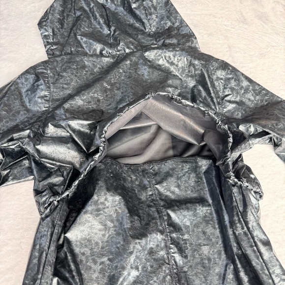 COLUMBIA Omni Wind Hooded Jacket S Metallic Gray Technical Windbreaker‎ Active - Picture 9 of 16